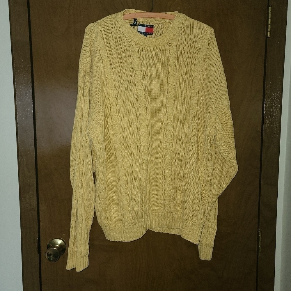 VINTAGE Tommy Hilfiger cable knit sweater sz l butter yellow